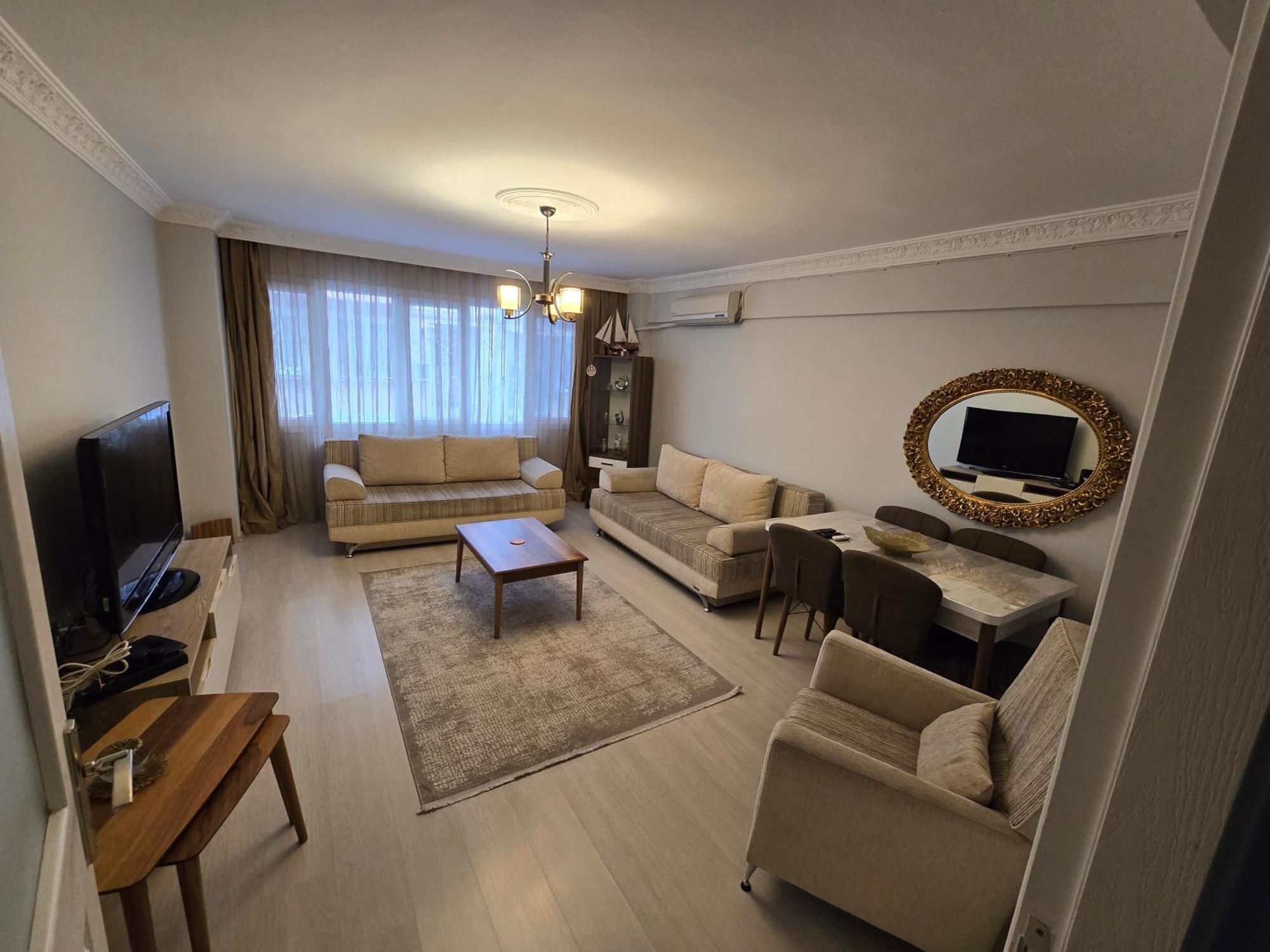 Апартаменти 3+1 , Historical Elevator, Warm House Next To Sea Ізмір Екстер'єр фото